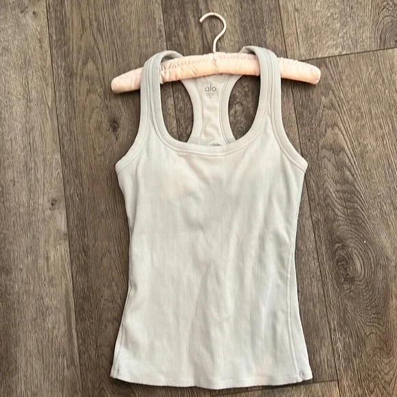 Alo Yoga Ribbed Tank - Picture 1 of 5